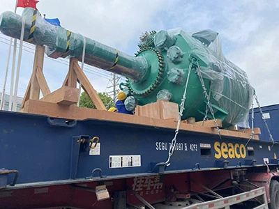 เครื่องปฏิกรณ์เคลือบแก้วแบบไม่มาตรฐาน 20000 ลิตร จัดส่งให้ลูกค้าในคาซัคสถาน