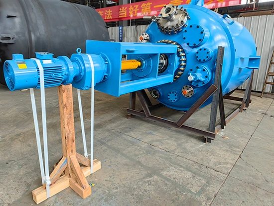 เครื่องปฏิกรณ์เคลือบแก้วชนิดปิด