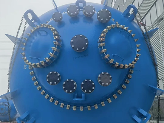 เครื่องปฏิกรณ์เคลือบแก้วชนิดปิด