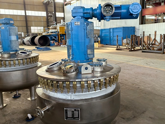 เครื่องปฏิกรณ์เคลือบแก้วชนิดฝาเรียบแบบผลิตเฉพาะพร้อมปลอกสแตนเลส