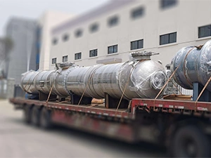 คอลัมน์กลั่น (ไทเทเนียม)