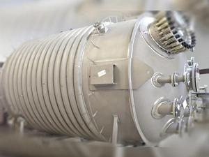 เครื่องปฏิกรณ์แบบครึ่งท่อแจ็กเก็ต (ไทเทเนียม)