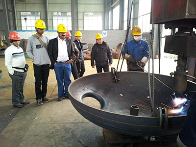 ลูกค้าชาวอินเดียเยี่ยมชมเวิร์กชอปของเรา